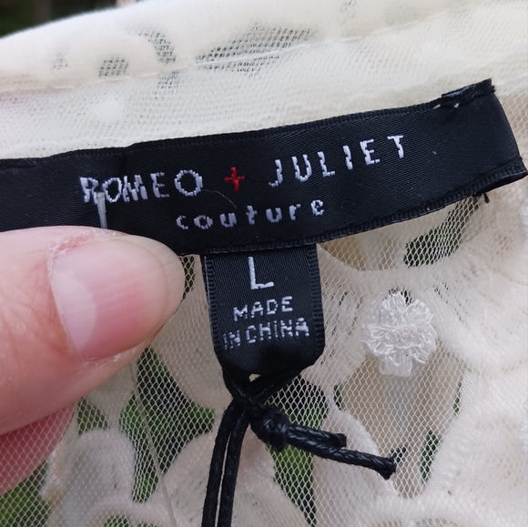 NWT Couture Romeo and Juliet Crochet Lace Dress  Ivory Cream Large - Picture 11 of 12